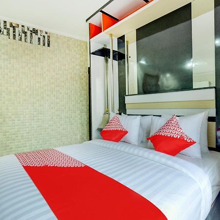 Oyo 90131 Liberty Guest House Sempidi Zewnętrze zdjęcie